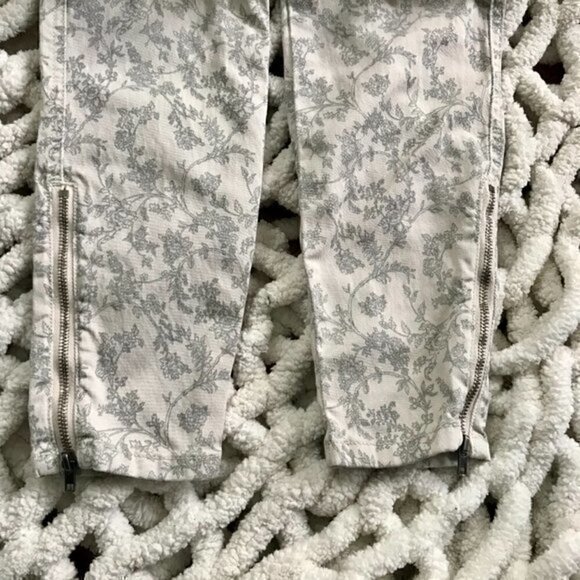 Anthropologie Level 99 Floral Cargo Pant Sz 25 - Picture 4 of 7